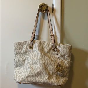 Michael Kors purse
